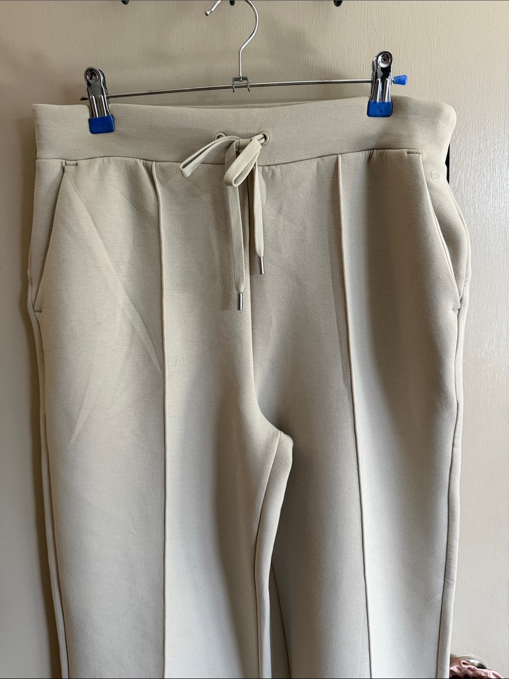 Wide-Leg Drawstring Sweatpants in Cream - Picture 2 of 6